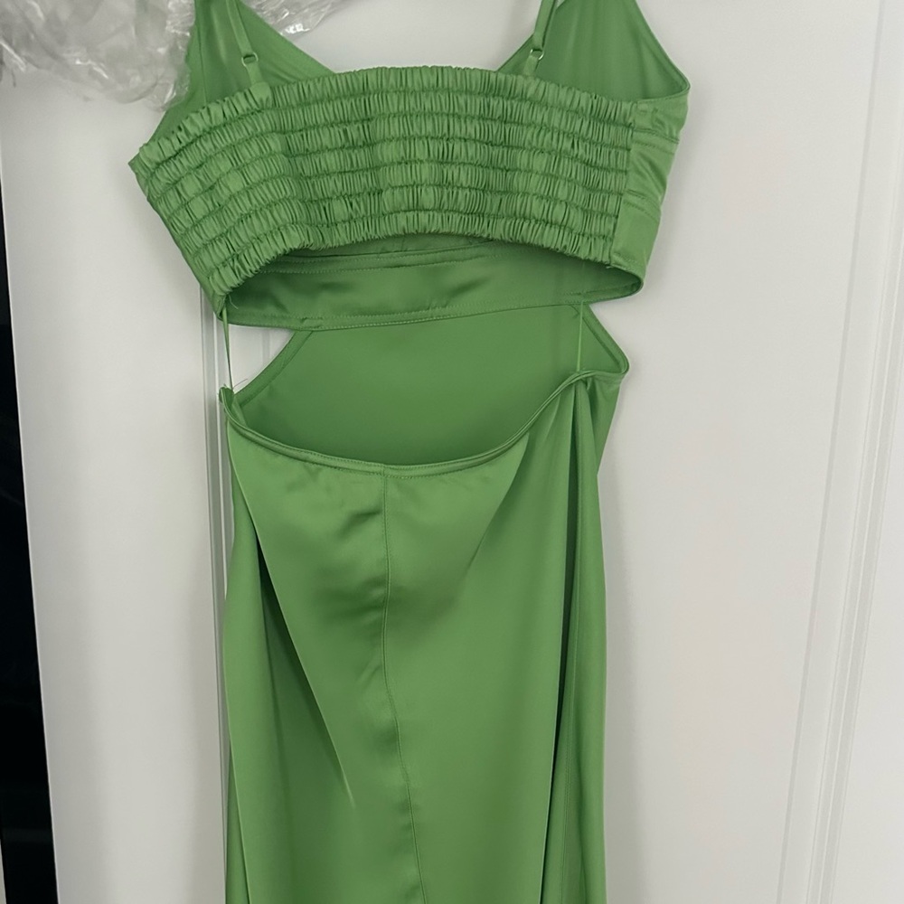 Vici One Shoulder Green Dress - Picture 4 of 8